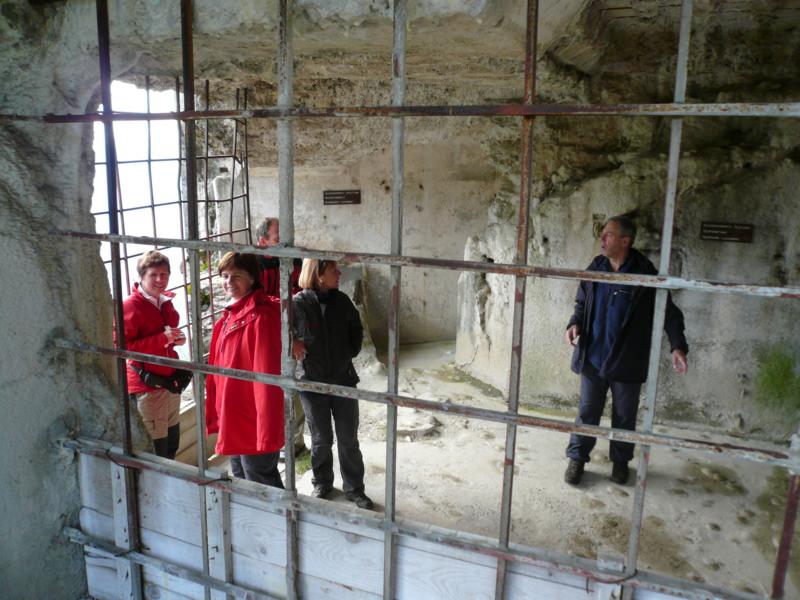 ...aber wertvoll ist, dass wir uns nicht von Oberflächlichkeiten und kurzfrisitg gedachten Modeerscheinungen, einsperren lassen...