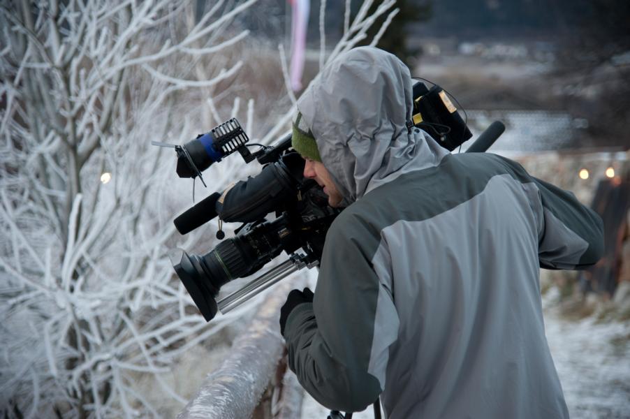 Die Presse interessiert sich für das Eisprojekt in Tschengls. ORF - Südtirolheute Sendung Freitag, 07.12. um 18.30  und 19.30 Uhr. (Tirol 19.00 Uhr) Kameramann Christian Gasser, Redaktion: Ute Niederfriniger